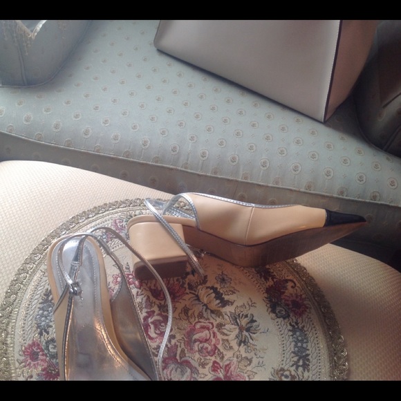 Zara Black cap toe 7.5 with silver trim adjustable - Picture 2 of 6